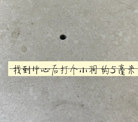 太湖瓷砖空鼓维修公司专业解答在瓷砖铺贴过程中，如果砂料搅拌不均匀，将会带来以下问题